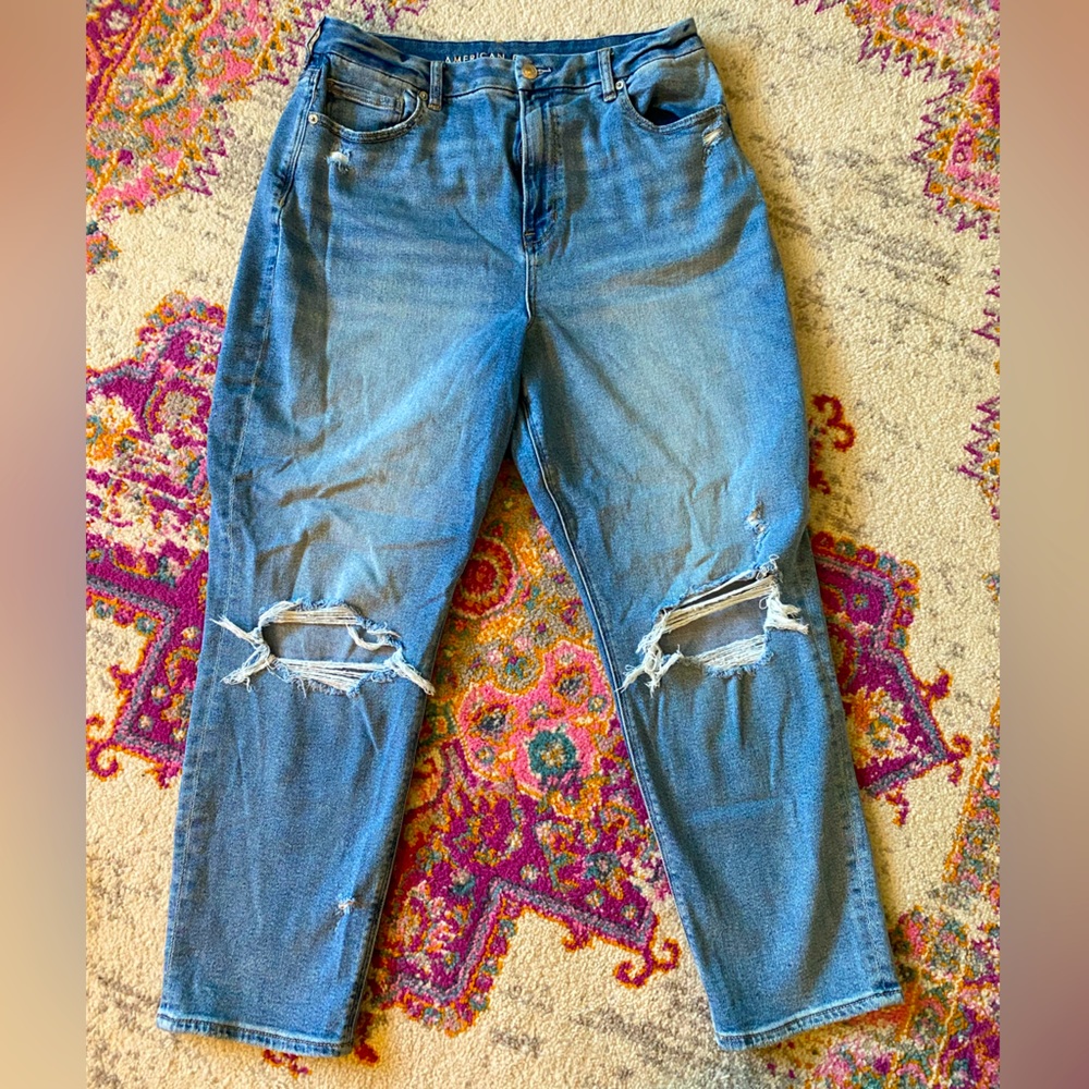 American Eagle Mom Jeans